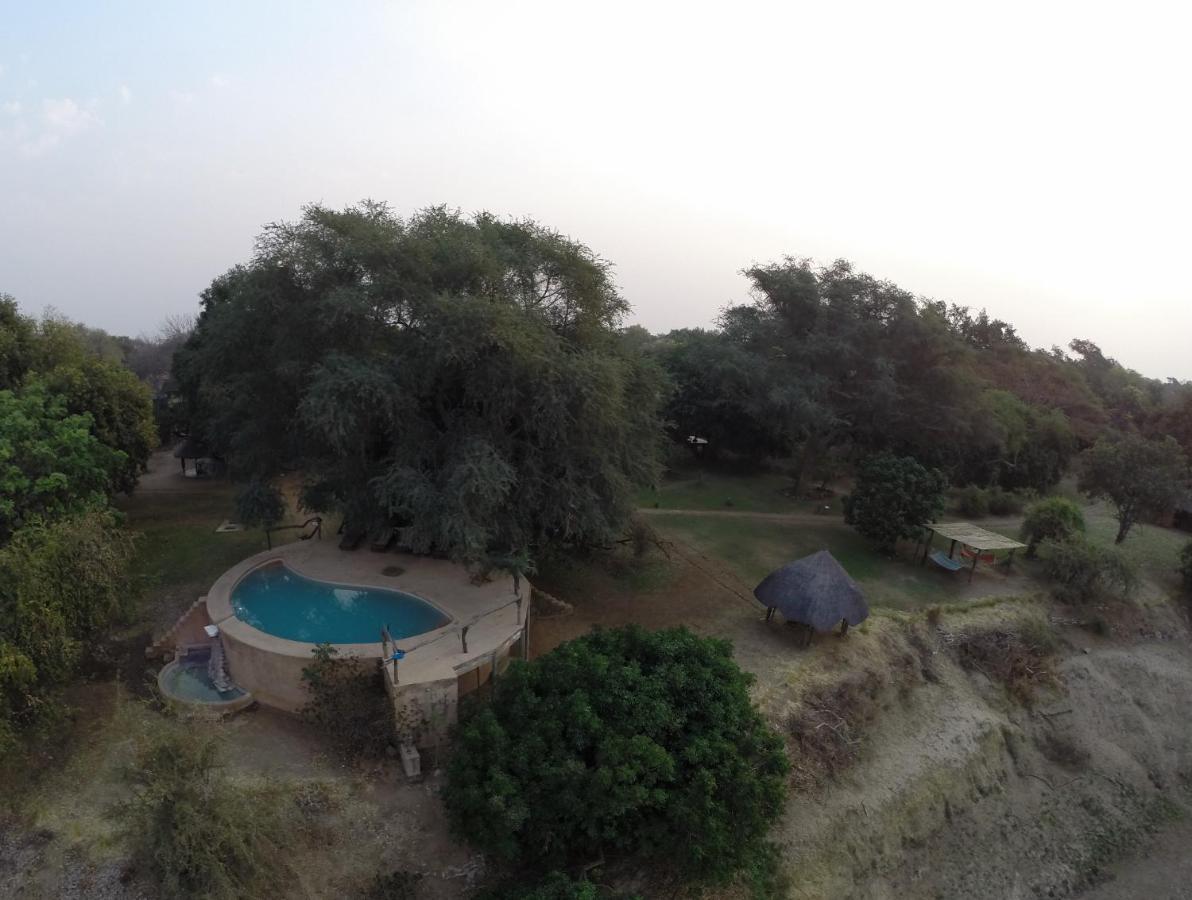 Track And Trail River Camp Kakumbi Bagian luar foto