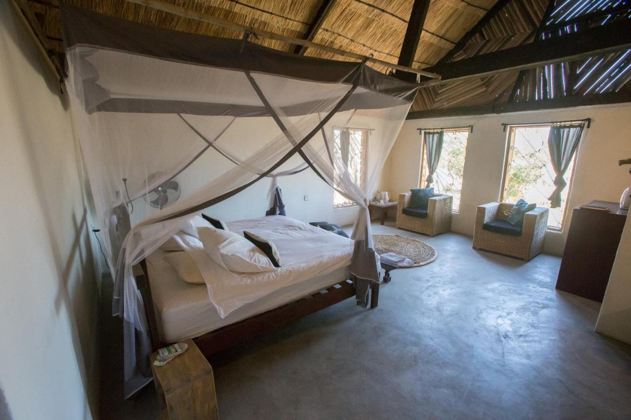 Track And Trail River Camp Kakumbi Bagian luar foto